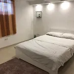 Bescheidene Untergeschoss Wohnung in guter Lage.